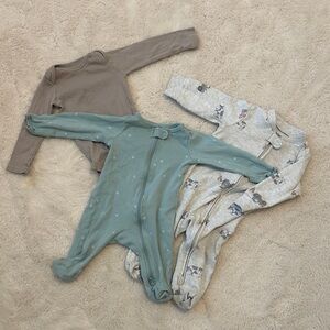Gerber Cozy Footies Set - Teal, Beige, and Cream
